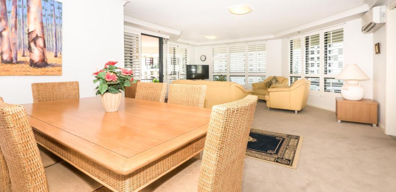Victoria Square Apartments Gold Coast Exterior photo